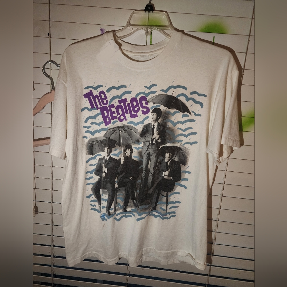 A vintige rain beatles shirt